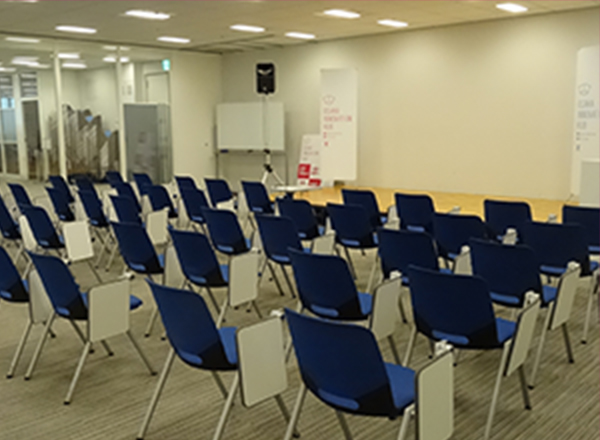 施設概要 OSAKA INNOVATION HUB